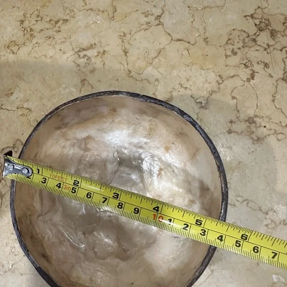 Elegant Cream Decorative Coconut shell Bowl new - Picture 5 of 7